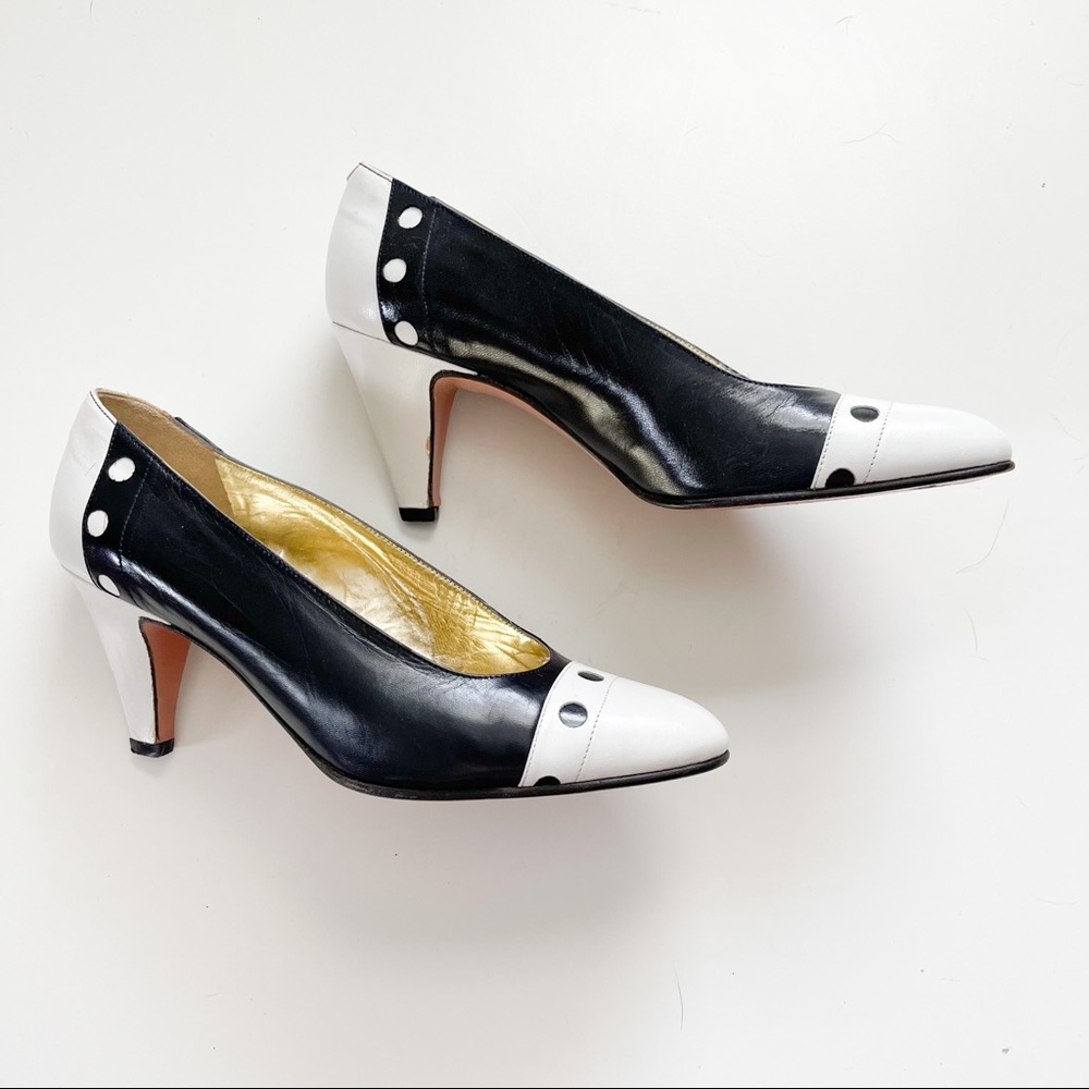 Vintage Bottega Veneta Navy | White Pumps